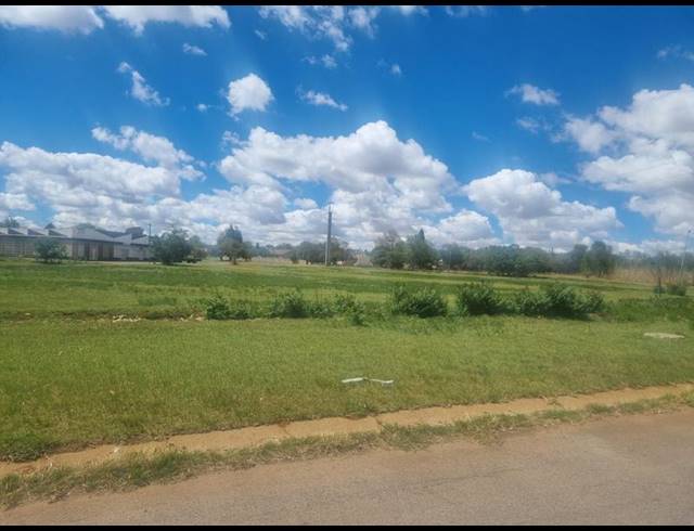 LAND FOR SALE IN CARLETONVILLE